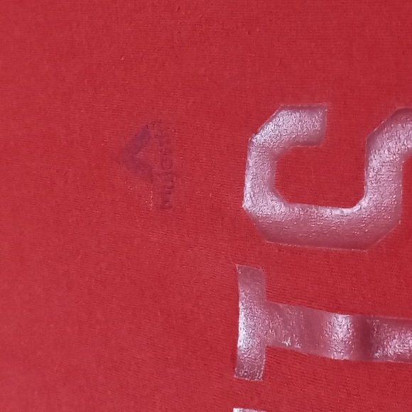 St. Louis Cardinals V-neck women's short-sleeve red tee. Sz XL - Picture 3 of 4